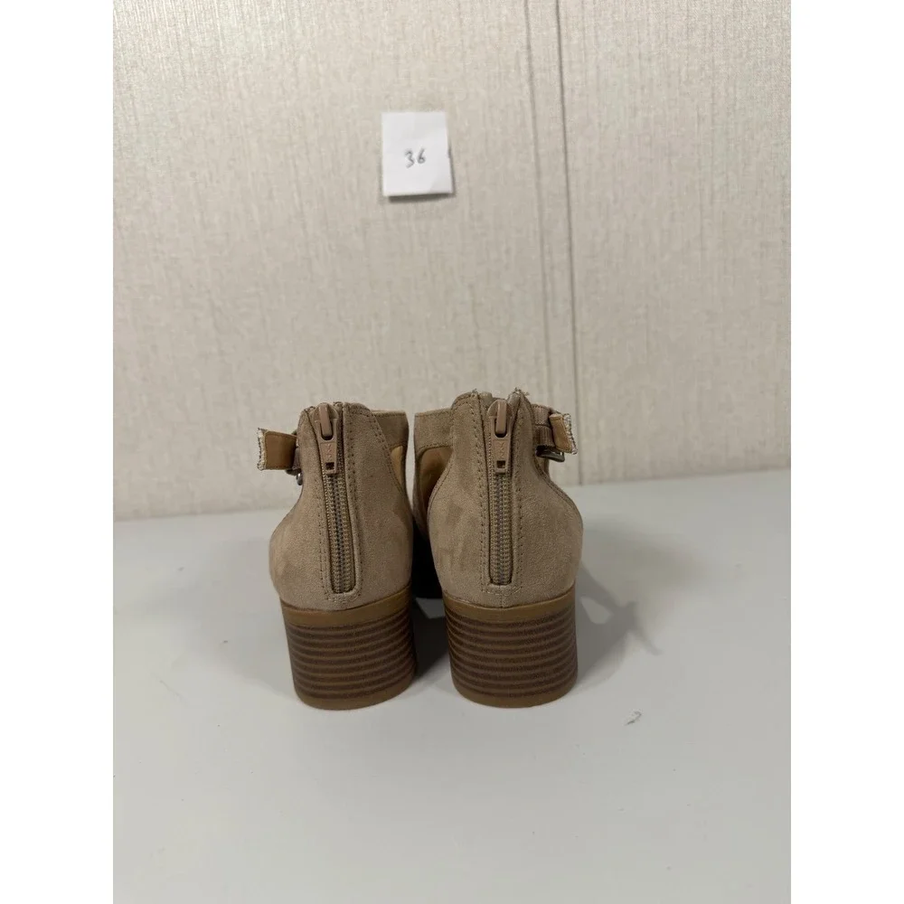 JUSTICE PEEP TOE BOOTIE girls size 3 BEIGE CHEVRON CUT OUT BUCKLE SIDE CUTE!!